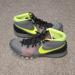 Nike Kyrie 1 "Wolf Grey" Basketball Sneakers Size 15 US Men
